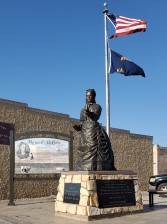 Maria DeGeer Statue